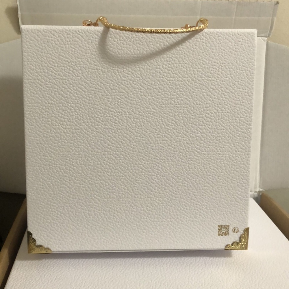Dior Paper Trunk Box - Picture 8 of 11